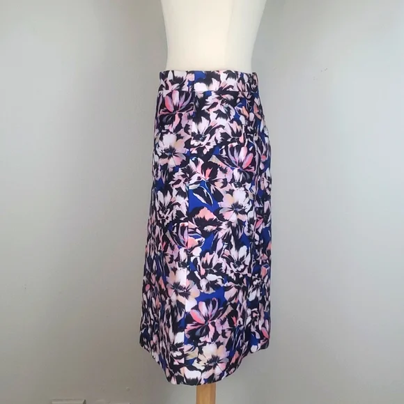 Sz2 J.Crew Blue Floral A-Line Knee Length Skirt - Picture 2 of 6